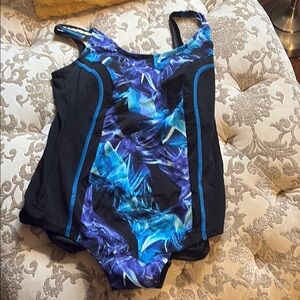 Adult Women’s Size 14 Swimwear in Black and Blue